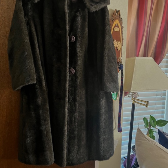 An excellent imitation BLACK MINK Ladies Coat. &. TAN JACKET - Picture 3 of 3